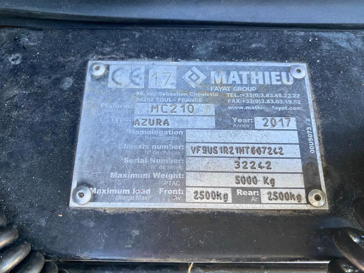 Engin de voirie Mathieu Azura