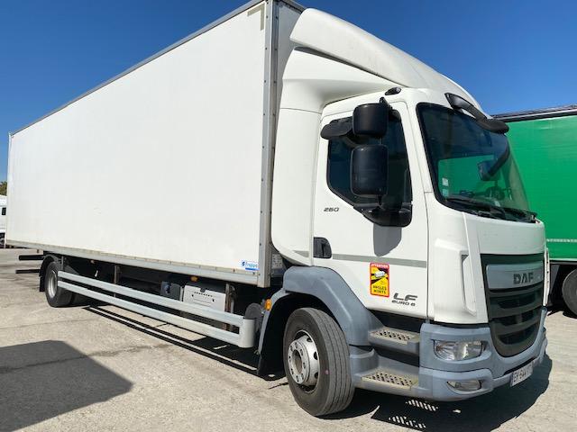 Camion DAF LF