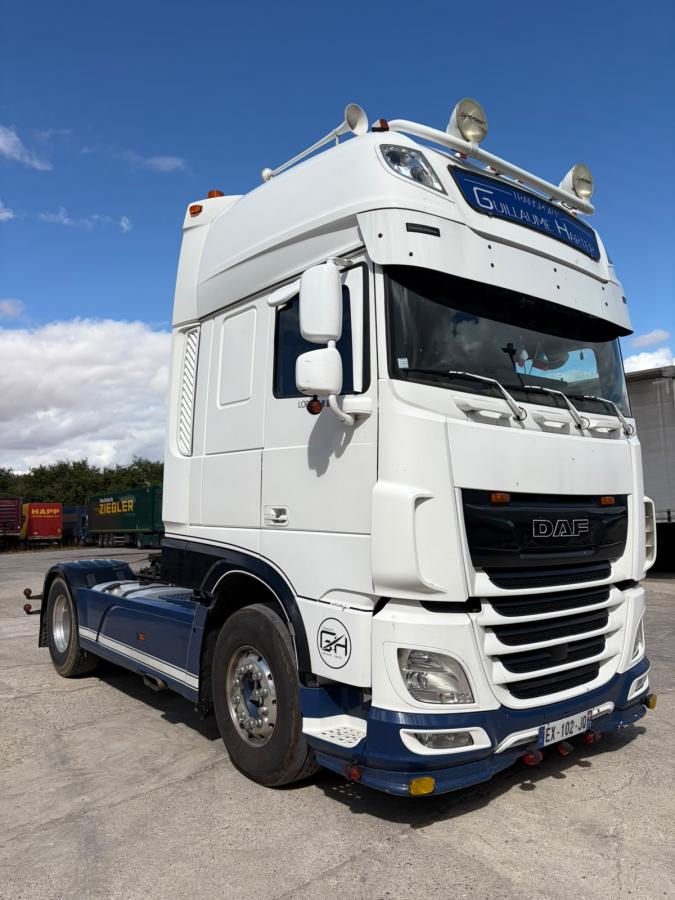 Tracteur DAF XF 530