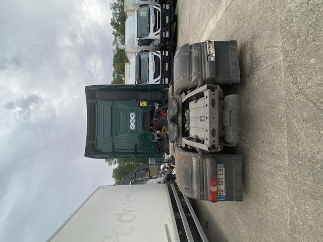 Tracteur Mercedes Actros 1845