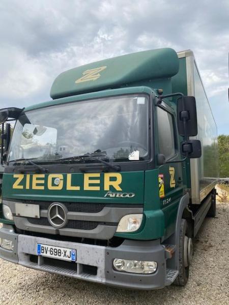 Camion Mercedes Atego 1524