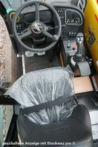 Photo Jcb 525-60HI-VIZ  image 3/9