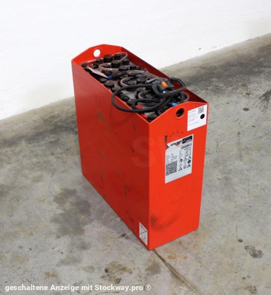 GRUMA 24 Volt 2 PzB 225 Ah 