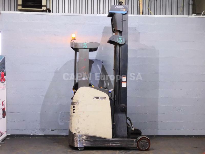 Carrello elevatore retrattile Crown ESR5000-1.4