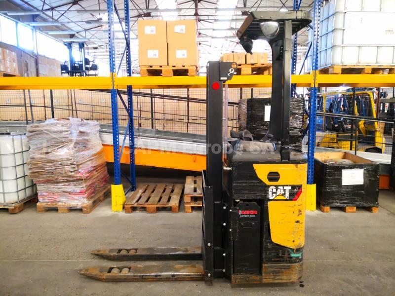 Stacker Caterpillar NSR12N