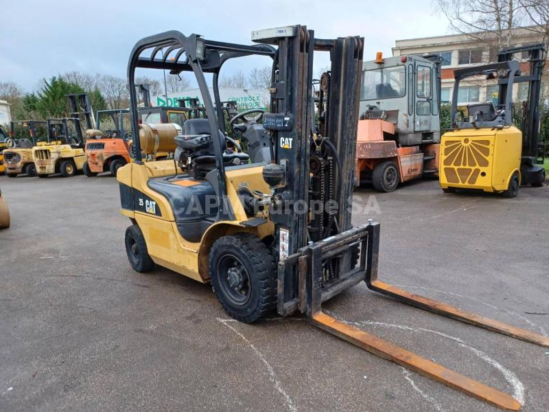 Wózek widłowy Caterpillar GP25N