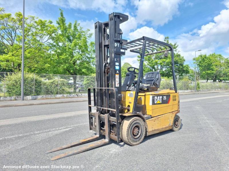 Photo Caterpillar EP25KP  image 1/15