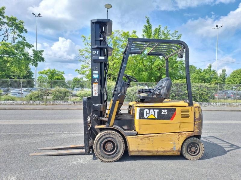 Wózek widłowy Caterpillar EP25KP