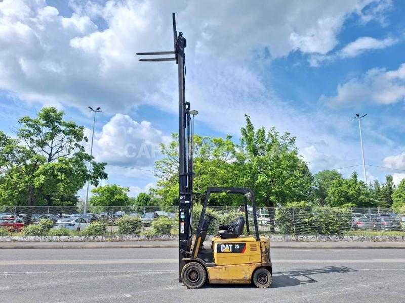 Wózek widłowy Caterpillar EP25KP