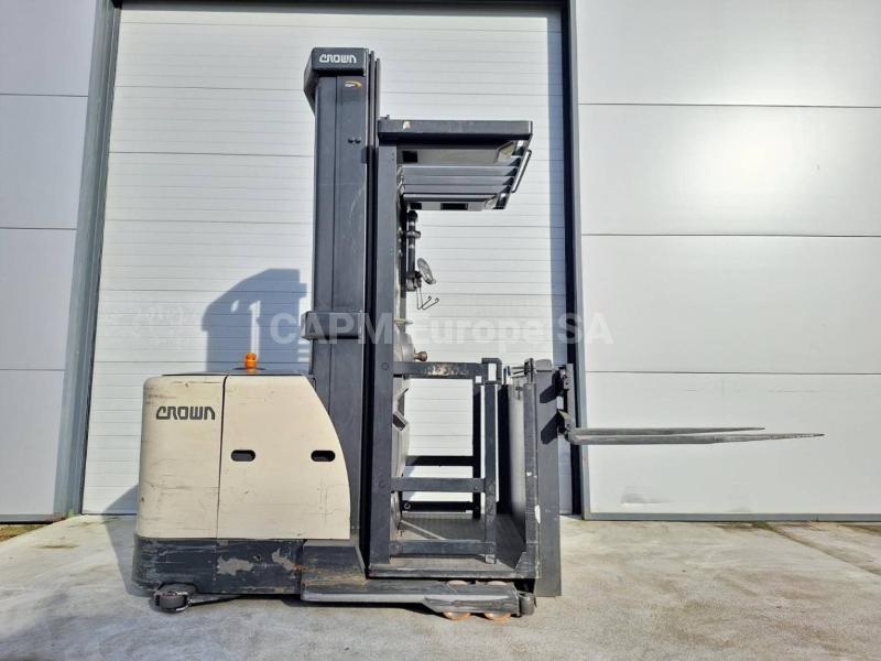 Order picker Crown SP3522-1.0