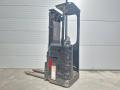 Stacker Caterpillar NSR16NI
