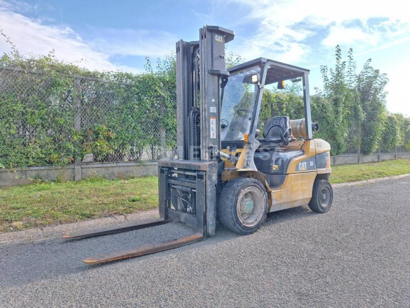 Heftruck Caterpillar GP30NTD