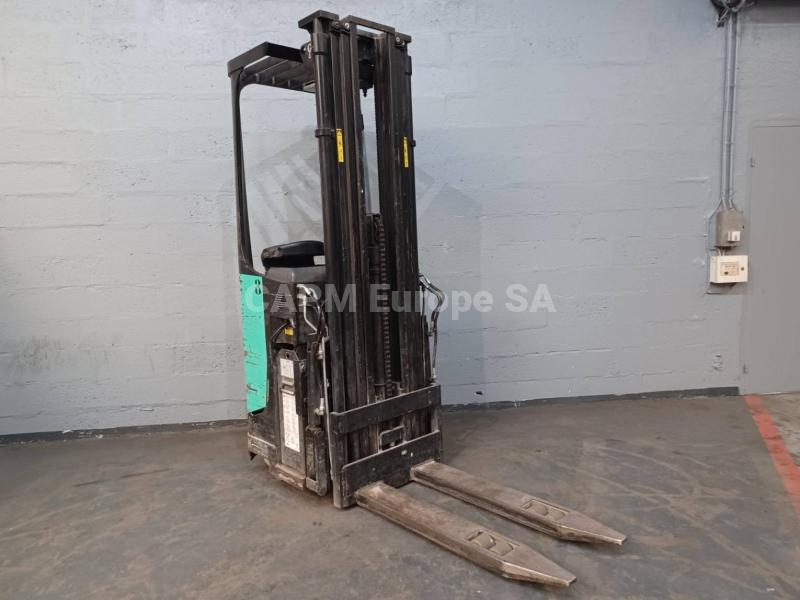 Stacker Caterpillar NSR16N