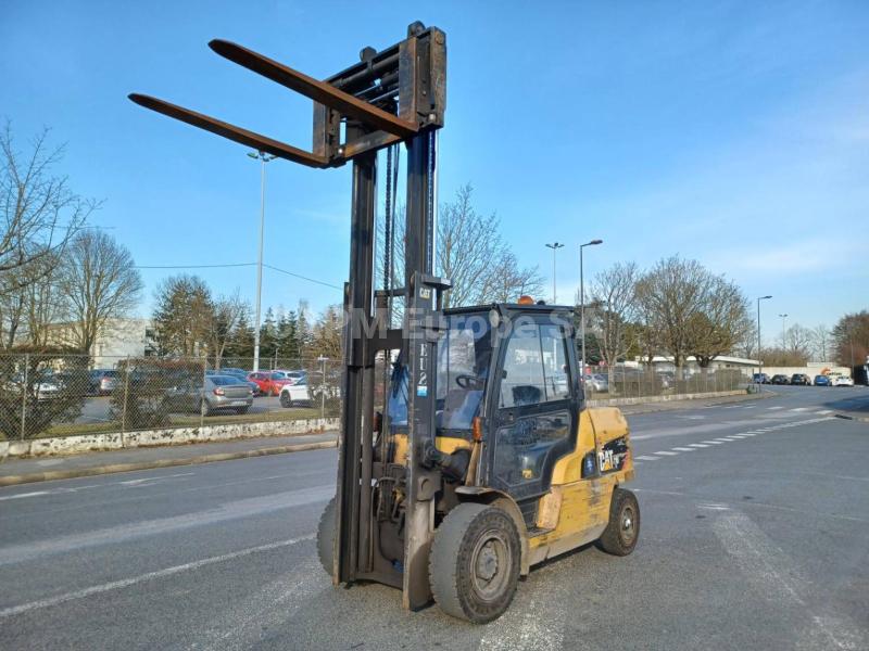 Chariot élévateur Caterpillar DP50NT