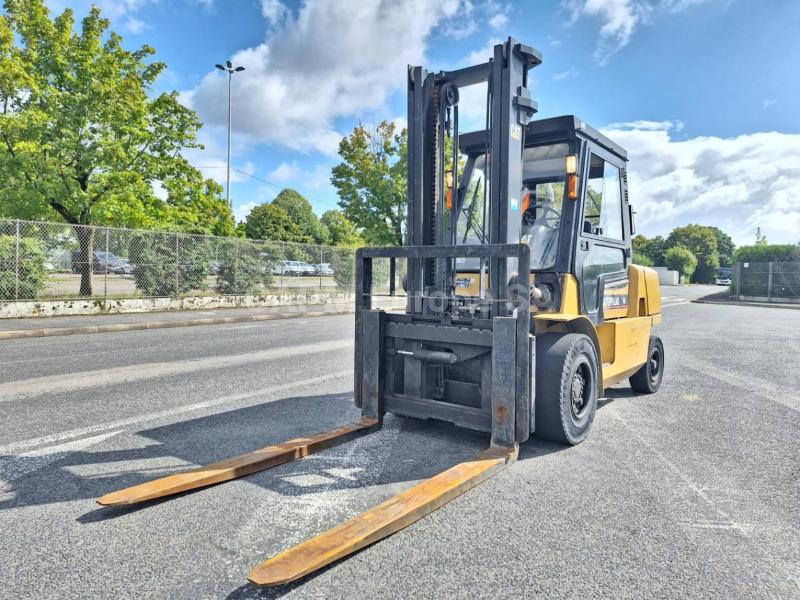 Chariot élévateur Caterpillar GP50K