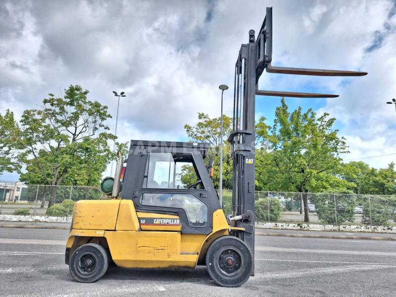 Chariot élévateur Caterpillar GP50K