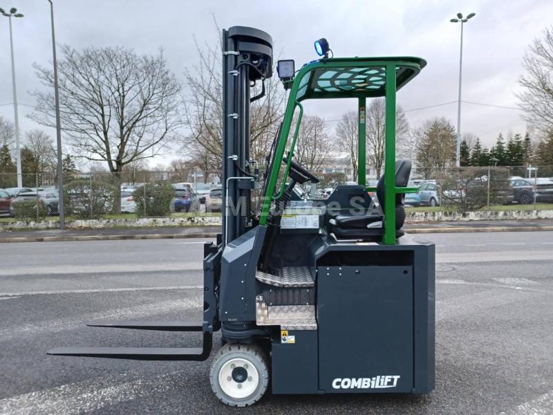 Chariot multidirectionnel Combilift CBE3000