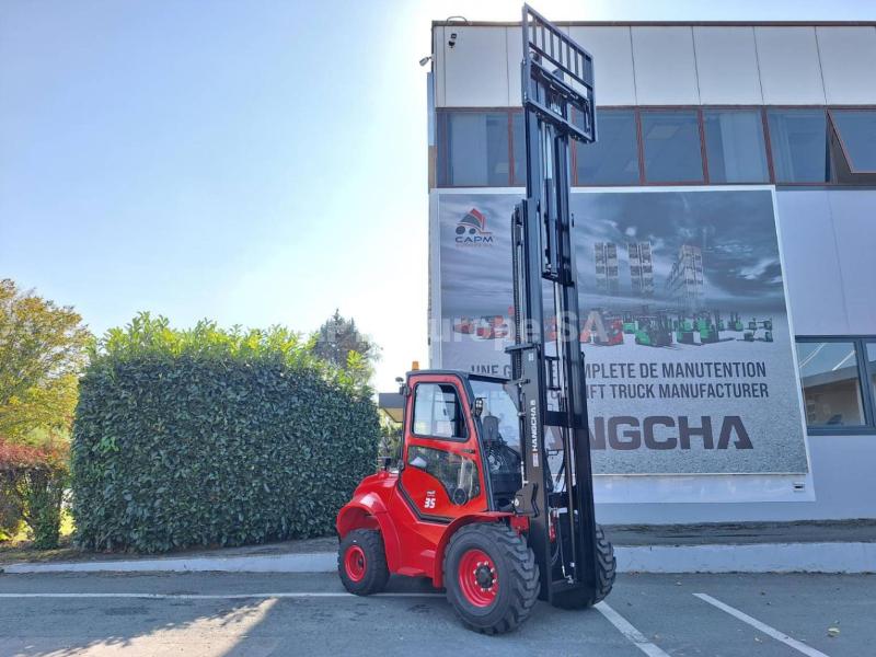 All-terrain forklift Hangcha TT35-2