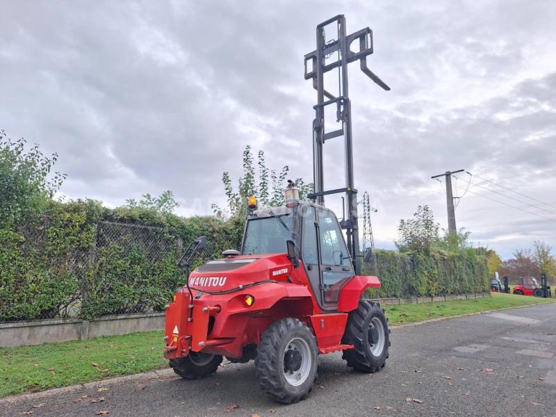 Carretilla todoterreno Manitou M26-4 T3B