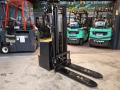 Stacker Caterpillar NSP16N2