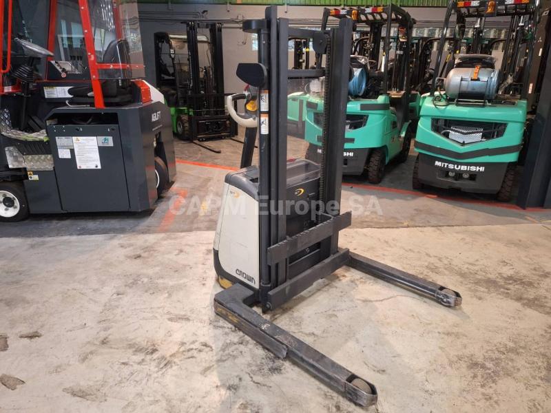 Stacker Crown ST3000-1.0