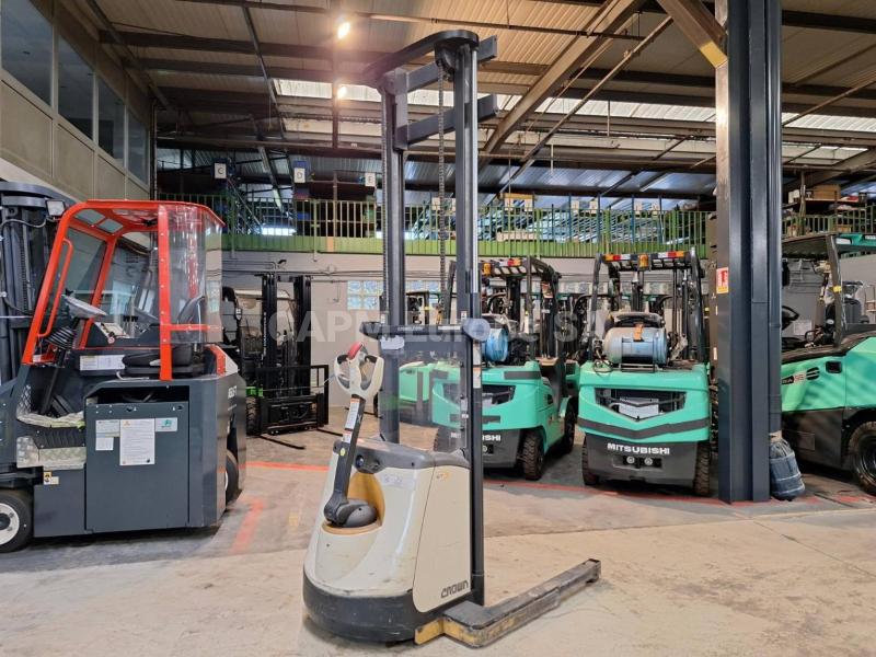 Stacker Crown ST3000-1.0