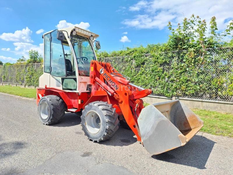 Loader Pichon P510