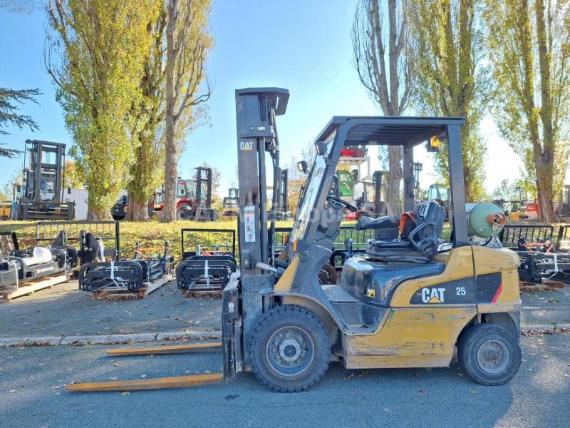 Forklift Caterpillar GP25NT