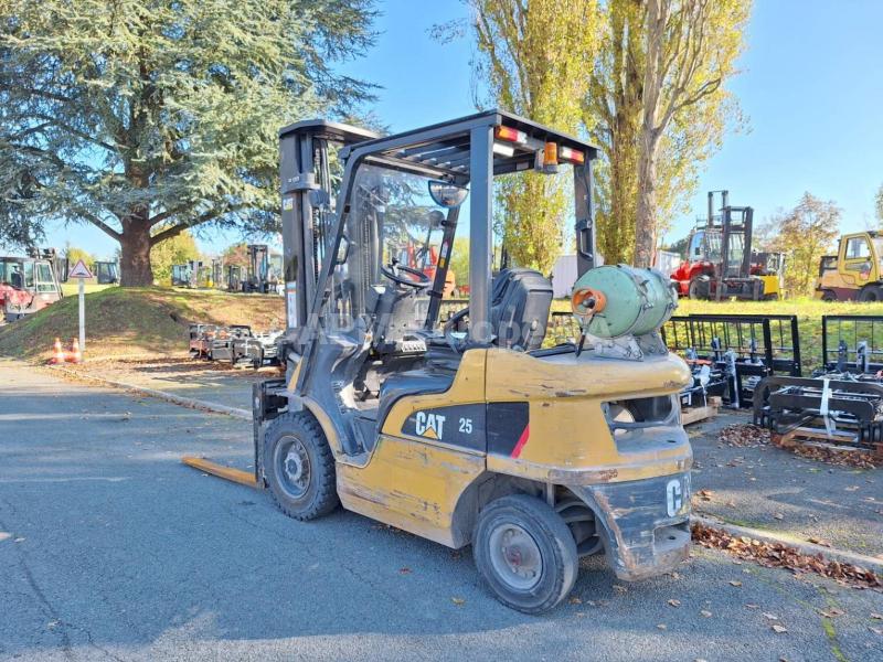 Carretillas elevadoras Caterpillar GP25NT