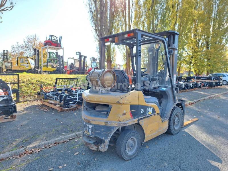 Carrelli elevatori Caterpillar GP25NT