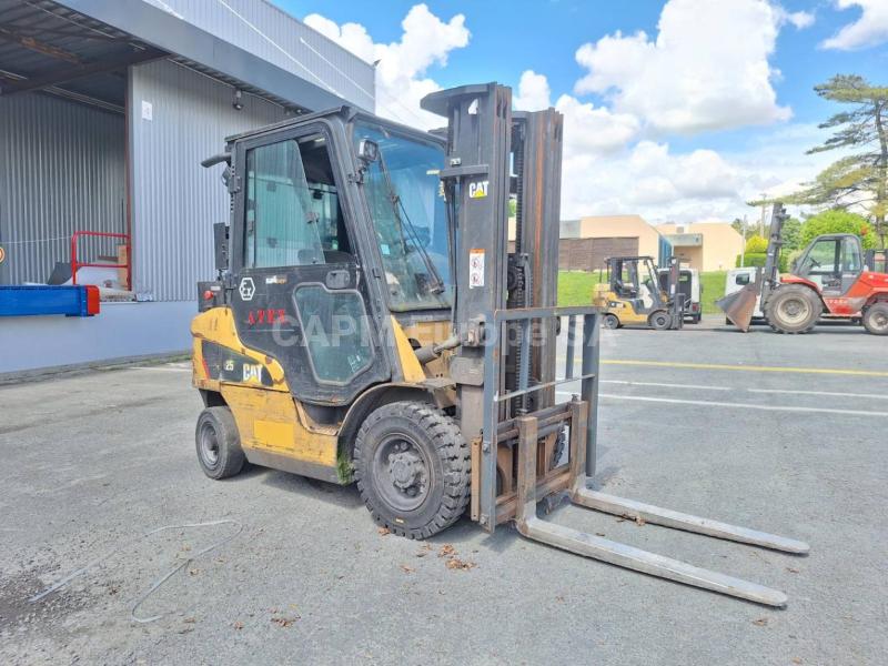 Chariot élévateur Caterpillar DP25NT