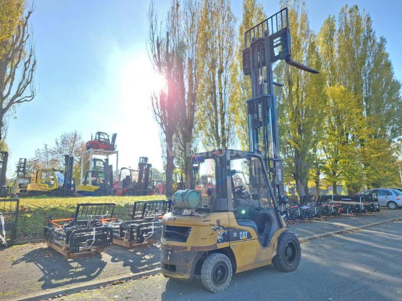 Chariot élévateur Caterpillar GP35NT