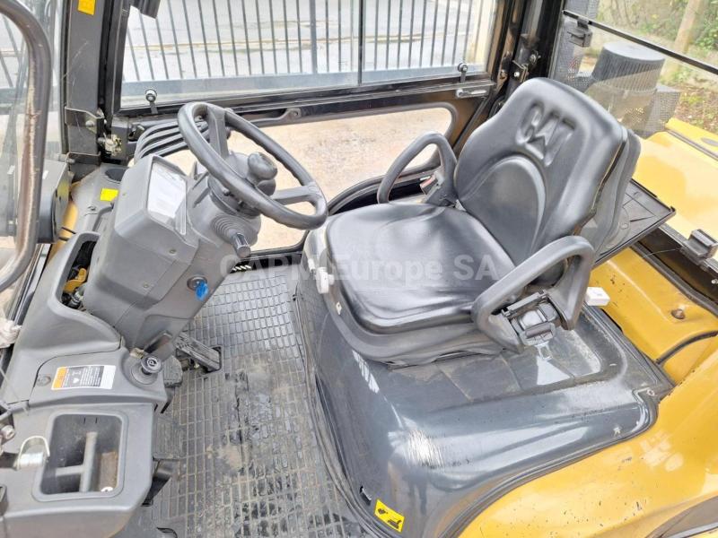 Forklift Caterpillar DP40 NT