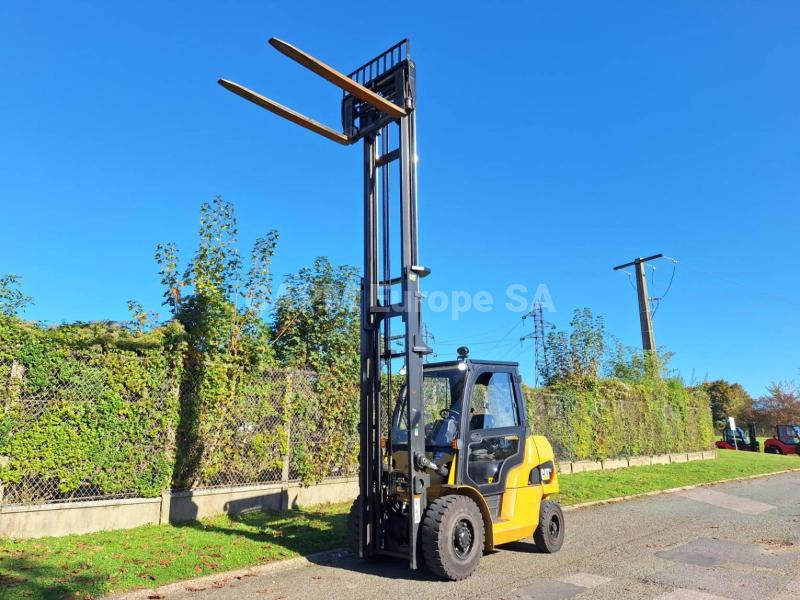 Forklift Caterpillar DP40 NT