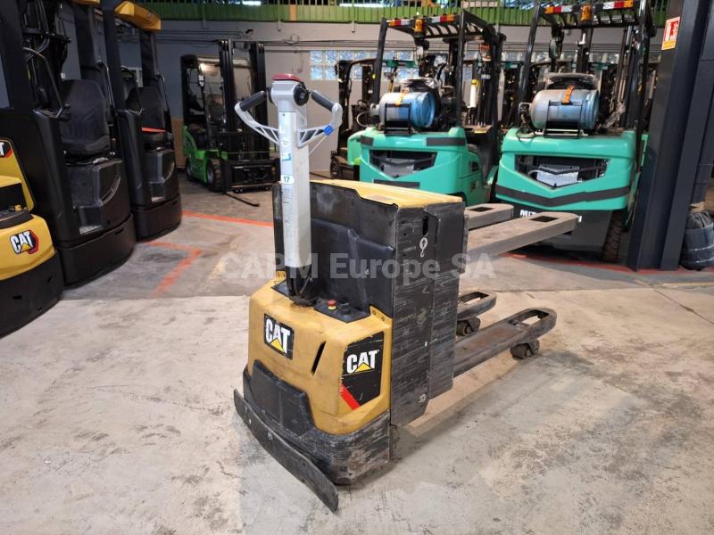 Transpaleta Caterpillar NPP20N2E