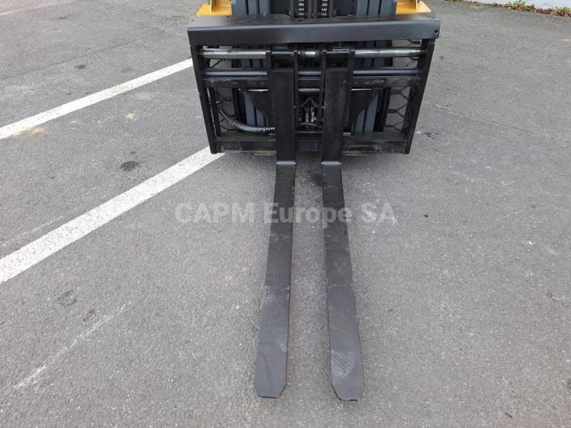 Carrelli elevatori Caterpillar GP25NTD