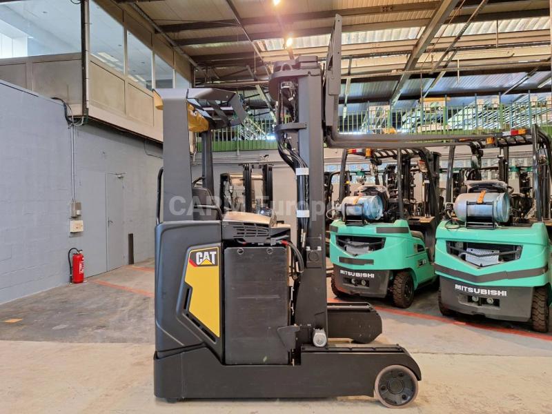 Carrello elevatore retrattile Caterpillar NR20N2H