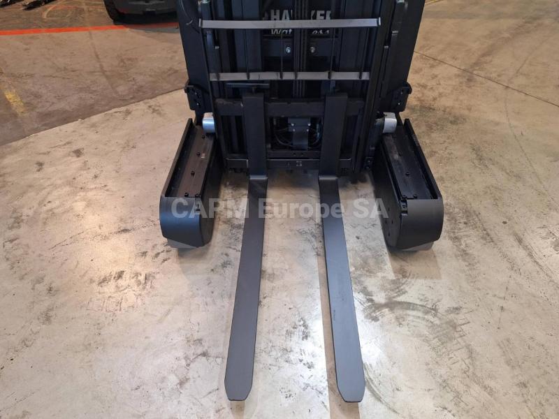 Carrello elevatore retrattile Caterpillar NR20N2H