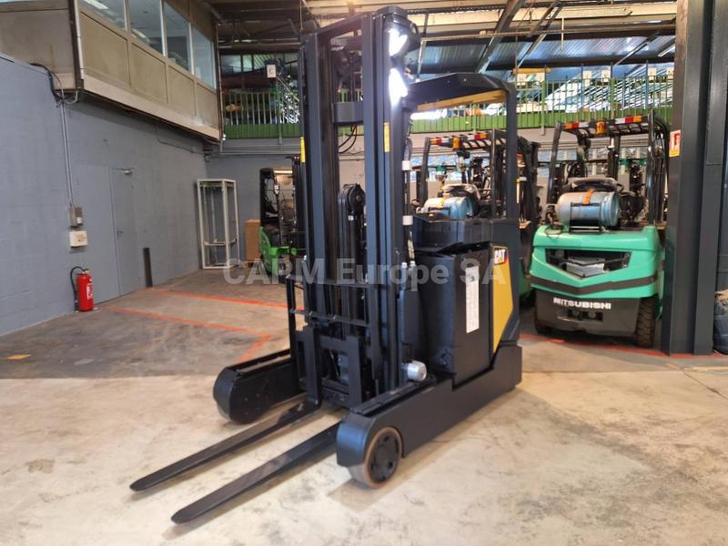 Carrello elevatore retrattile Caterpillar NR20N2H