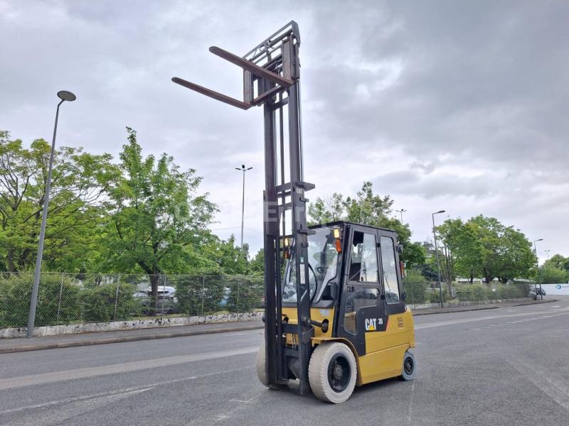 Carretillas elevadoras Caterpillar EP35K