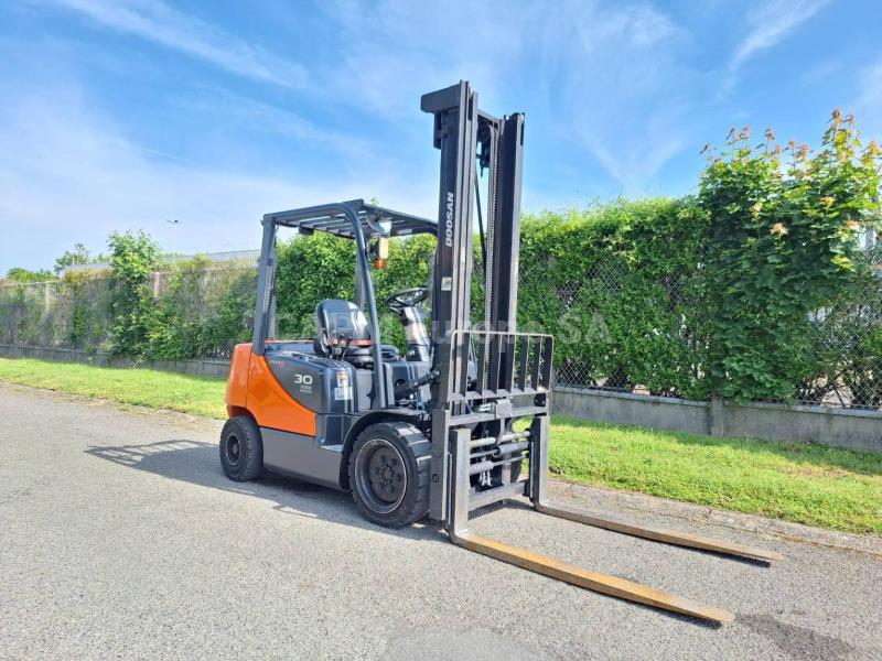 Forklift Doosan D30S 5