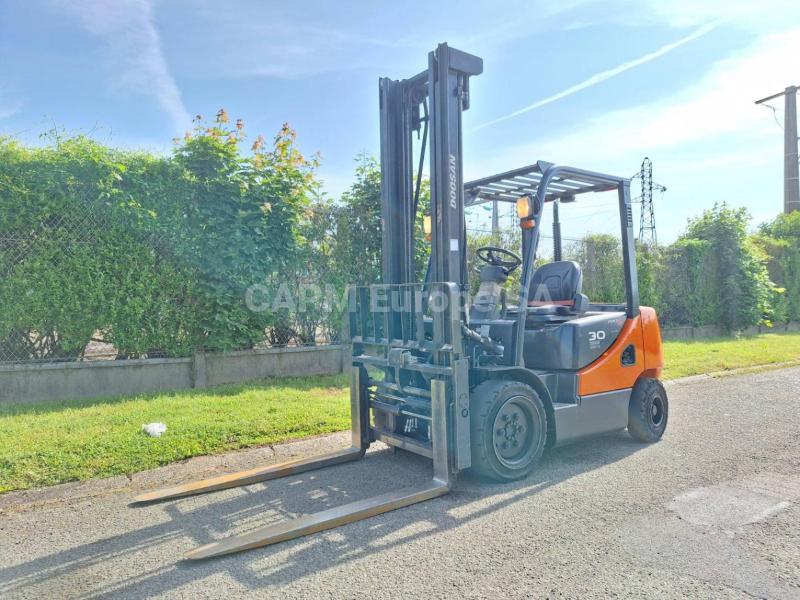 Forklift Doosan D30S 5