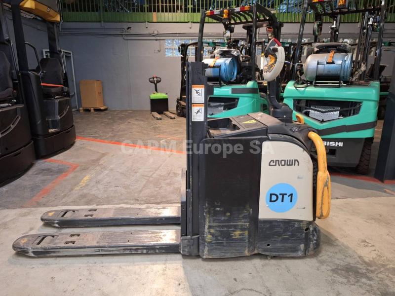 Stacker Crown DT3040