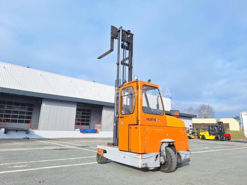 multi directional forklift Hubtex DQ45D