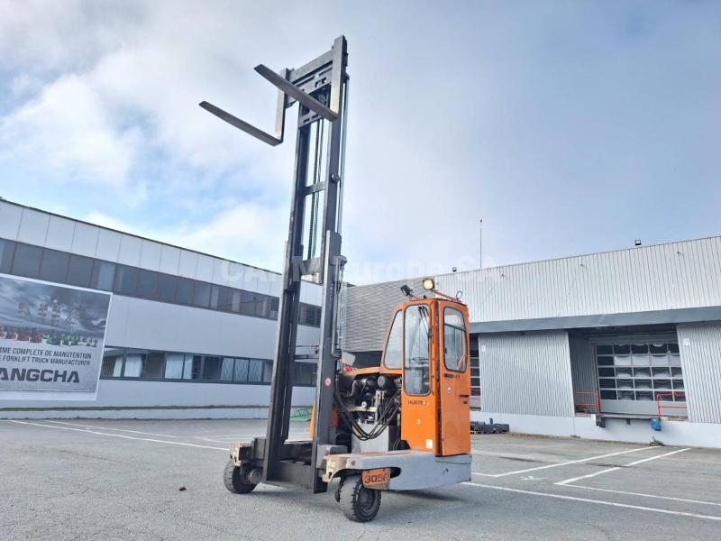 multi directional forklift Hubtex DQ45D