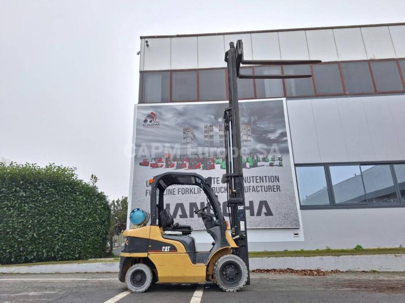 Forklift Caterpillar GP25N