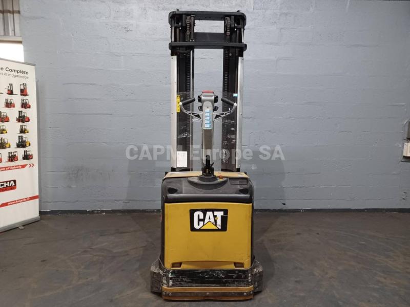 Stacker Caterpillar NSV16Ni