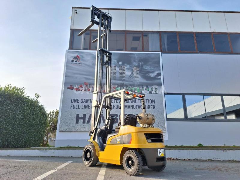 Chariot élévateur Caterpillar GP30NT