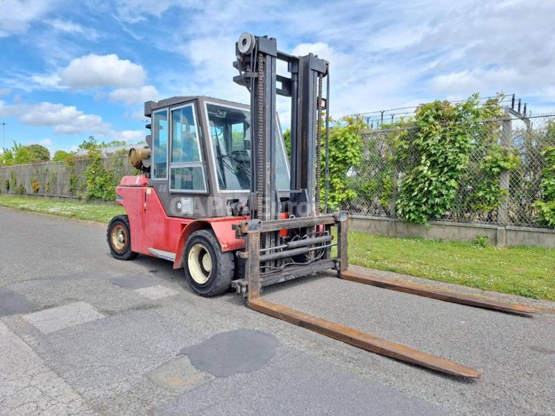 Forklift Dan Truck 9680 GD