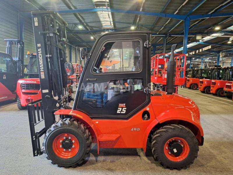 All-terrain forklift Hangcha TT25-4